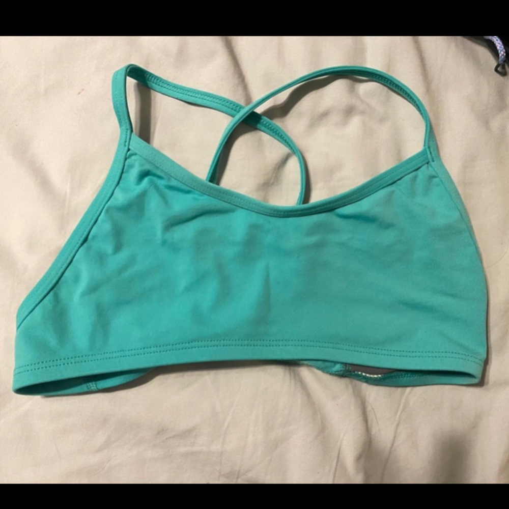 Jolyn Leonz Top